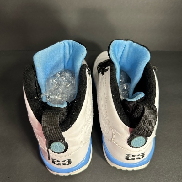 Jordan Men\'s Black and Blue Sneakers size 13 pre
Owned Exellent condition main image 5
